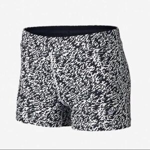 Nike 3” Pronto Essentials Running Shorts Womens Size Medium M Black White